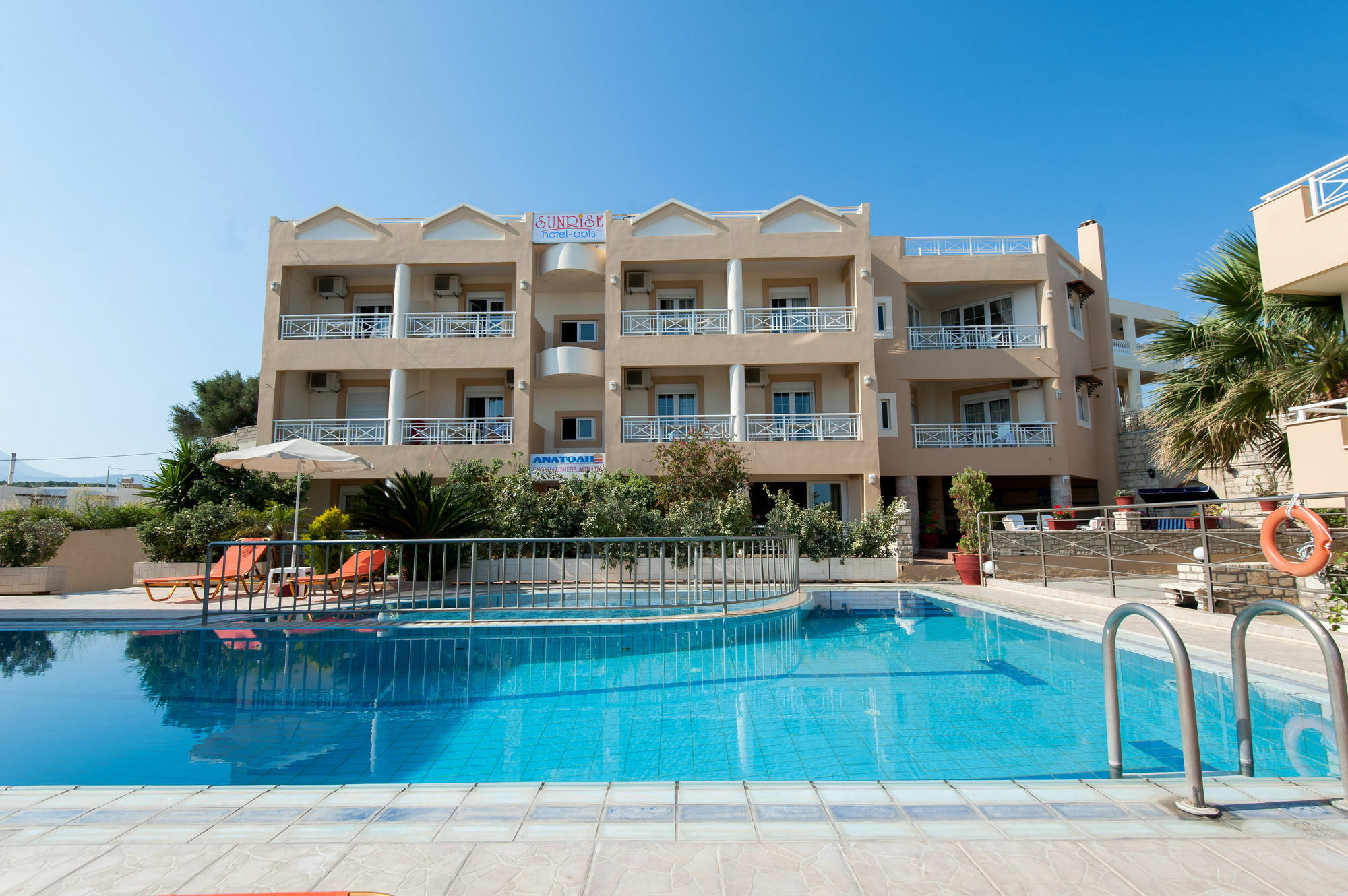 Sunrise Apartments Sfáka Buitenkant foto